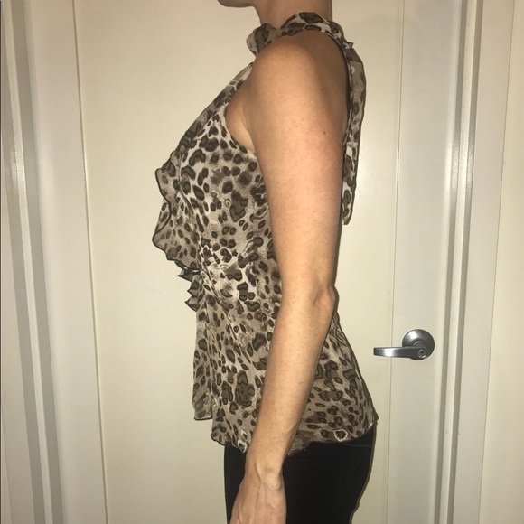 B. WEAR LEOPARD RUFFLED TIE NECK SLEEVELESS TOP - Picture 2 of 5
